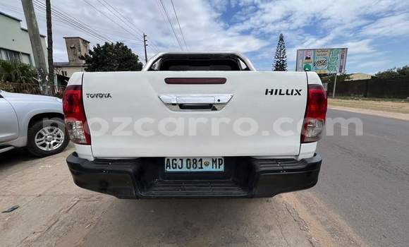 Buy Used Toyota Hilux White Car in Maputo in Maputo Buy Used Toyota Hilux White Car in Maputo in Maputo