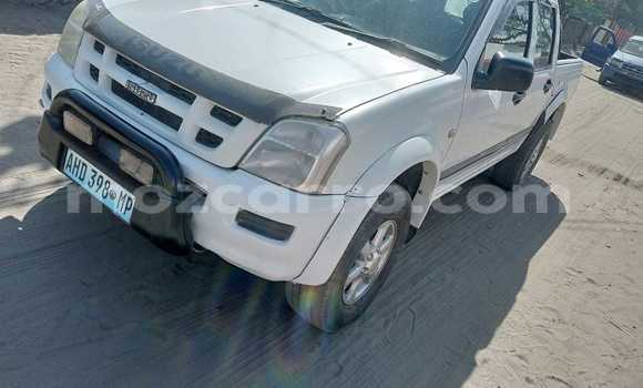 Tenga Tsaru Isuzu KB Chena Mota in Maputo in Maputo Tenga Tsaru Isuzu KB Chena Mota in Maputo in Maputo