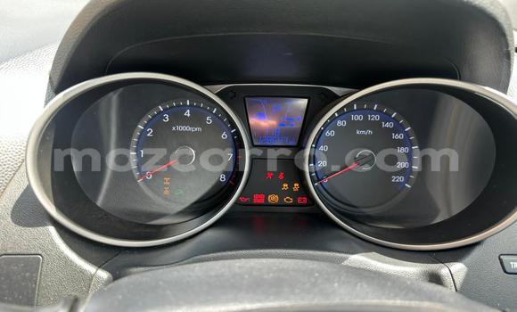 Nunua Ilio tumika Hyundai ix35 Bluu Gari ndani ya Maputo nchini Maputo Nunua Ilio tumika Hyundai ix35 Bluu Gari ndani ya Maputo nchini Maputo
