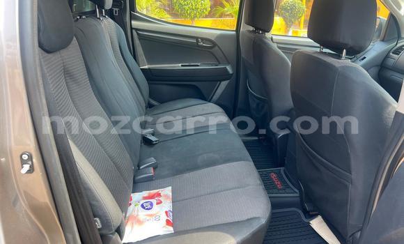 Tenga Tsaru Isuzu D-MAX Zvimwe Mota in Maputo in Maputo Tenga Tsaru Isuzu D-MAX Zvimwe Mota in Maputo in Maputo