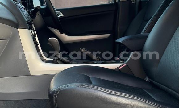 Comprar Novo Mazda BT-50 Branco Carro em Maputo em Maputo Comprar Novo Mazda BT-50 Branco Carro em Maputo em Maputo