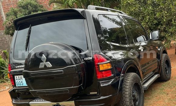 Nunua Ilio tumika Mitsubishi Pajero Nyeusi Gari ndani ya Maputo nchini Maputo