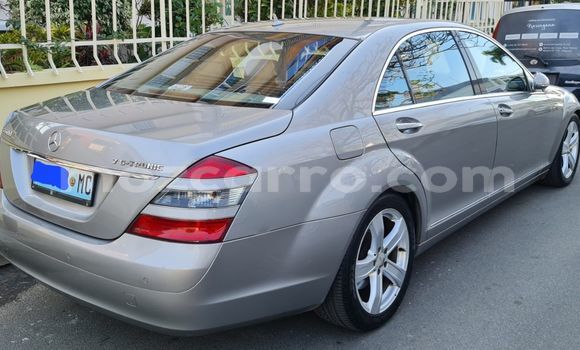 Comprar Novo Mercedes‒Benz S-Class Prata Carro em Maputo em Maputo Comprar Novo Mercedes‒Benz S-Class Prata Carro em Maputo em Maputo