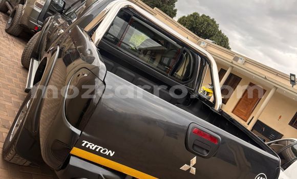 Buy Used Mitsubishi Triton Black Car in Maputo in Maputo Buy Used Mitsubishi Triton Black Car in Maputo in Maputo