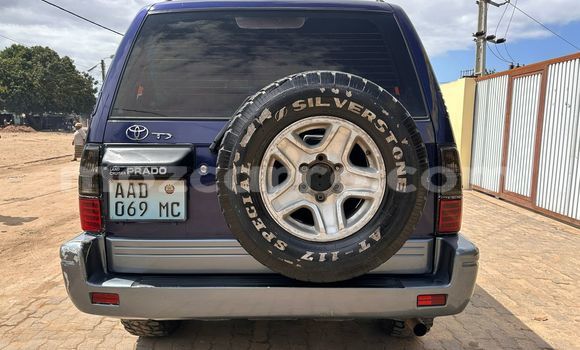 Nunua Ilio tumika Toyota Land Cruiser Prado Bluu Gari ndani ya Maputo nchini Maputo Nunua Ilio tumika Toyota Land Cruiser Prado Bluu Gari ndani ya Maputo nchini Maputo