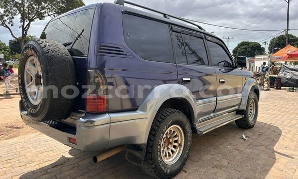 Nunua Ilio tumika Toyota Land Cruiser Prado Bluu Gari ndani ya Maputo nchini Maputo Nunua Ilio tumika Toyota Land Cruiser Prado Bluu Gari ndani ya Maputo nchini Maputo