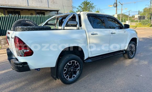 Tenga Tsaru Toyota Hilux Chena Mota in Maputo in Maputo Tenga Tsaru Toyota Hilux Chena Mota in Maputo in Maputo