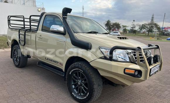 Nunua Ilio tumika Toyota Hilux Brown Gari ndani ya Maputo nchini Maputo Nunua Ilio tumika Toyota Hilux Brown Gari ndani ya Maputo nchini Maputo