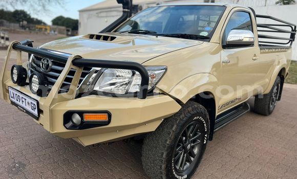 Nunua Ilio tumika Toyota Hilux Brown Gari ndani ya Maputo nchini Maputo Nunua Ilio tumika Toyota Hilux Brown Gari ndani ya Maputo nchini Maputo