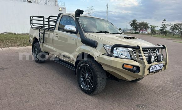 Nunua Ilio tumika Toyota Hilux Brown Gari ndani ya Maputo nchini Maputo Nunua Ilio tumika Toyota Hilux Brown Gari ndani ya Maputo nchini Maputo
