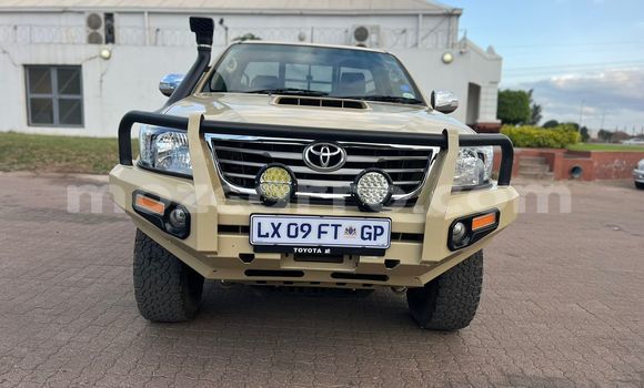 Nunua Ilio tumika Toyota Hilux Brown Gari ndani ya Maputo nchini Maputo Nunua Ilio tumika Toyota Hilux Brown Gari ndani ya Maputo nchini Maputo