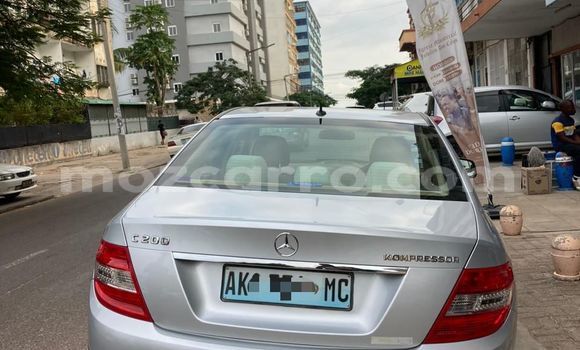 Comprar Usado Mercedes-Benz C-Classe Prata Carro em Maputo em Maputo Comprar Usado Mercedes-Benz C-Classe Prata Carro em Maputo em Maputo