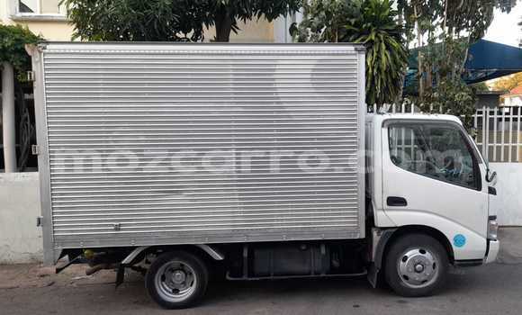 Tenga Itsva Toyota Dyna Chena Rori in Maputo in Maputo Tenga Itsva Toyota Dyna Chena Rori in Maputo in Maputo