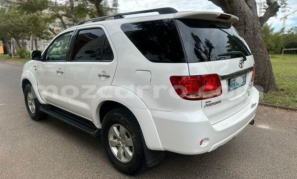 Buy Used Toyota Fortuner White Car in Maputo in Maputo Buy Used Toyota Fortuner White Car in Maputo in Maputo