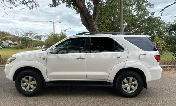 Buy Used Toyota Fortuner White Car in Maputo in Maputo Buy Used Toyota Fortuner White Car in Maputo in Maputo