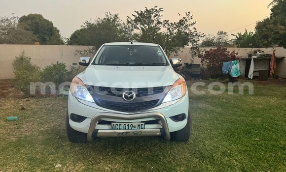 Nunua Ilio tumika Mazda BT-50 Nyeupe Gari ndani ya Maputo nchini Maputo Nunua Ilio tumika Mazda BT-50 Nyeupe Gari ndani ya Maputo nchini Maputo