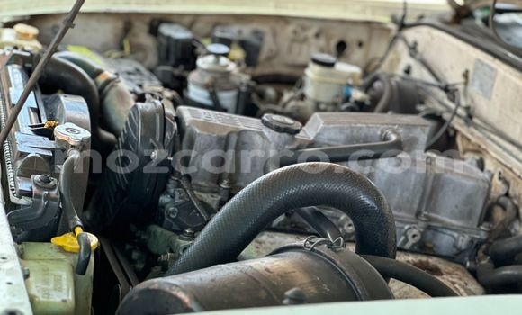 Nunua Ilio tumika Mazda BT-50 Nyeupe Gari ndani ya Maputo nchini Maputo Nunua Ilio tumika Mazda BT-50 Nyeupe Gari ndani ya Maputo nchini Maputo