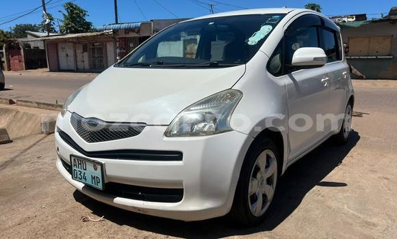 Nunua Ilio tumika Toyota Ractis Nyeupe Gari ndani ya Maputo nchini Maputo Nunua Ilio tumika Toyota Ractis Nyeupe Gari ndani ya Maputo nchini Maputo