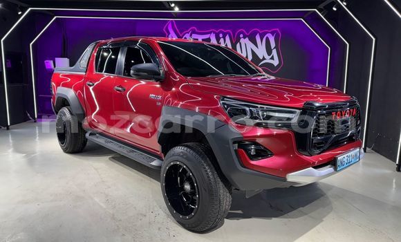 Tenga Tsaru Toyota Hiluxe Revo Zvimwe Mota in Maputo in Maputo