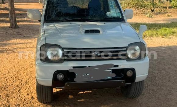 Nunua Ilio tumika Suzuki Jimny Nyeupe Gari ndani ya Maputo nchini Maputo Nunua Ilio tumika Suzuki Jimny Nyeupe Gari ndani ya Maputo nchini Maputo