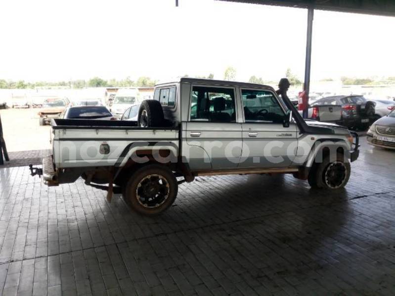 Big with watermark toyota land cruiser sofala beira 29901