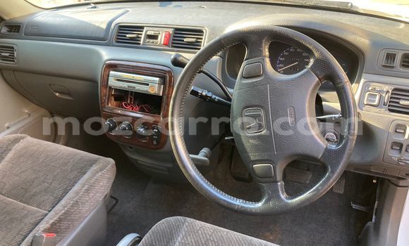 Nunua Ilio tumika Honda CR-V Nyeupe Gari ndani ya Maputo nchini Maputo Nunua Ilio tumika Honda CR-V Nyeupe Gari ndani ya Maputo nchini Maputo