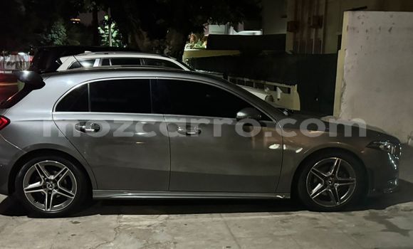 Comprar Novo Mercedes-Benz A200 Prata Carro em Maputo em Maputo Comprar Novo Mercedes-Benz A200 Prata Carro em Maputo em Maputo