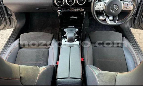 Comprar Novo Mercedes-Benz A200 Prata Carro em Maputo em Maputo Comprar Novo Mercedes-Benz A200 Prata Carro em Maputo em Maputo