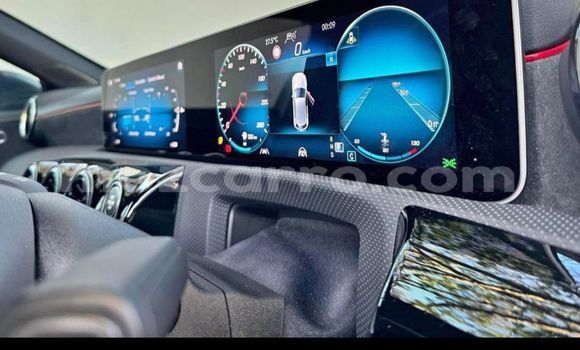 Comprar Novo Mercedes-Benz A200 Prata Carro em Maputo em Maputo Comprar Novo Mercedes-Benz A200 Prata Carro em Maputo em Maputo