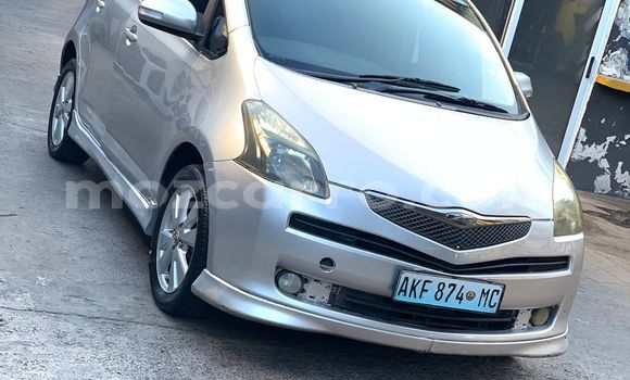 Tenga Tsaru Toyota Ractis Zvimwe Mota in Maputo in Maputo Tenga Tsaru Toyota Ractis Zvimwe Mota in Maputo in Maputo