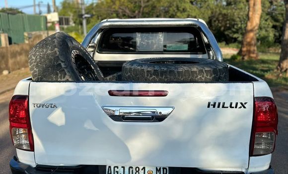Comprar Novo Toyota Hilux Branco Carro em Maputo em Maputo Comprar Novo Toyota Hilux Branco Carro em Maputo em Maputo
