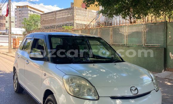Comprar Usado Mazda Verisa Branco Carro em Maputo em Maputo Comprar Usado Mazda Verisa Branco Carro em Maputo em Maputo