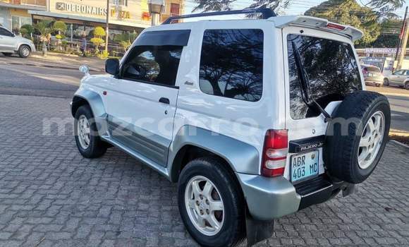 Comprar Usado Mitsubishi Pajero Junior Branco Carro em Maputo em Maputo Comprar Usado Mitsubishi Pajero Junior Branco Carro em Maputo em Maputo