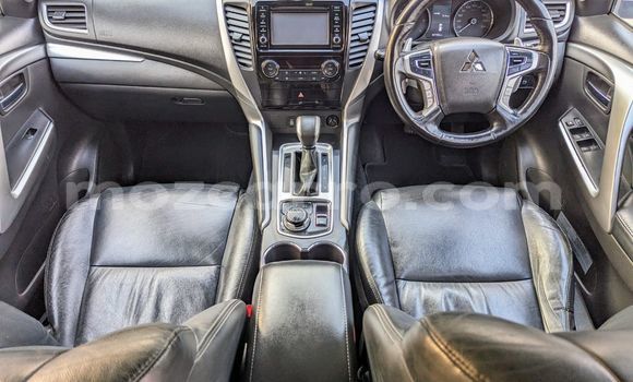 Comprar Novo Mitsubishi Pajero Sport Prata Carro em Maputo em Maputo Comprar Novo Mitsubishi Pajero Sport Prata Carro em Maputo em Maputo