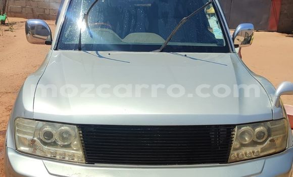 Comprar Usado Mitsubishi Pajero Prata Carro em Maputo em Maputo