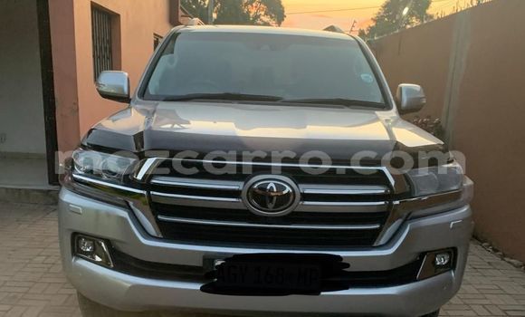 Tenga Itsva Toyota Land Cruiser Prado Bhurawuni Mota in Maputo in Maputo Tenga Itsva Toyota Land Cruiser Prado Bhurawuni Mota in Maputo in Maputo