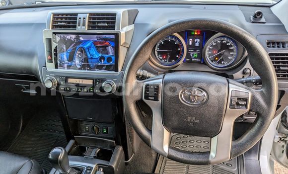 Comprar Novo Toyota Land Cruiser Prado Branco Carro em Maputo em Maputo Comprar Novo Toyota Land Cruiser Prado Branco Carro em Maputo em Maputo