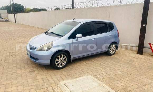 Comprar Usado Honda Fit Azul Carro em Maputo em Maputo