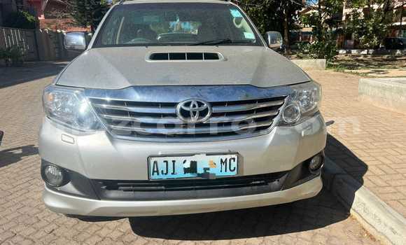 Comprar Usado Toyota Fortuner De outros Carro em Maputo em Maputo Comprar Usado Toyota Fortuner De outros Carro em Maputo em Maputo
