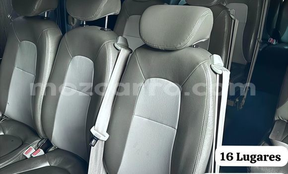 Comprar Novo Toyota Hiace Azul Carro em Maputo em Maputo Comprar Novo Toyota Hiace Azul Carro em Maputo em Maputo