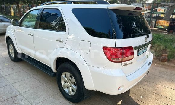 Tenga Tsaru Toyota Fortuner Chena Mota in Maputo in Maputo Tenga Tsaru Toyota Fortuner Chena Mota in Maputo in Maputo