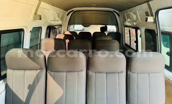 Comprar Usado Toyota Hiace Branco Carro em Maputo em Maputo Comprar Usado Toyota Hiace Branco Carro em Maputo em Maputo