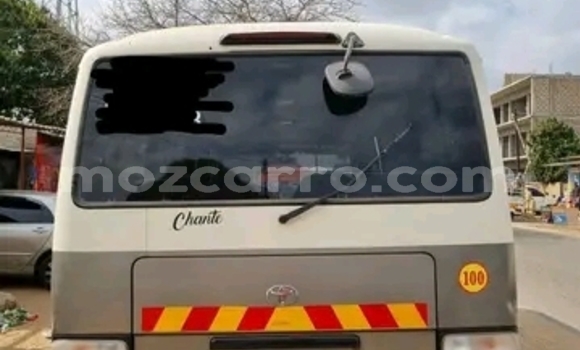 Comprar Usado Toyota Coaster De outros Carro em Maputo em Maputo