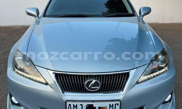 Comprar Novo Lexus IS Azul Carro em Maputo em Maputo