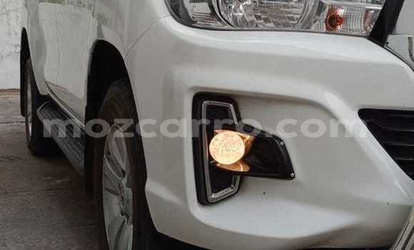 Buy New Toyota Hilux White Car in Maputo in Maputo Buy New Toyota Hilux White Car in Maputo in Maputo