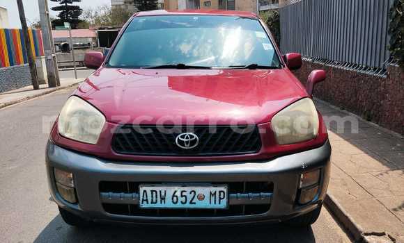 Comprar Usado Toyota RAV4 Vermelho Carro em Maputo em Maputo