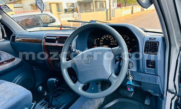 Tenga Tsaru Toyota Land Cruiser Prado Zvimwe Mota in Maputo in Maputo Tenga Tsaru Toyota Land Cruiser Prado Zvimwe Mota in Maputo in Maputo
