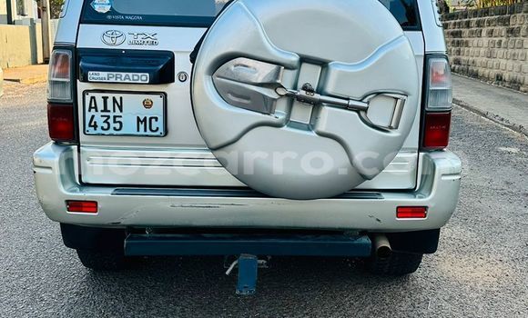 Tenga Tsaru Toyota Land Cruiser Prado Zvimwe Mota in Maputo in Maputo Tenga Tsaru Toyota Land Cruiser Prado Zvimwe Mota in Maputo in Maputo