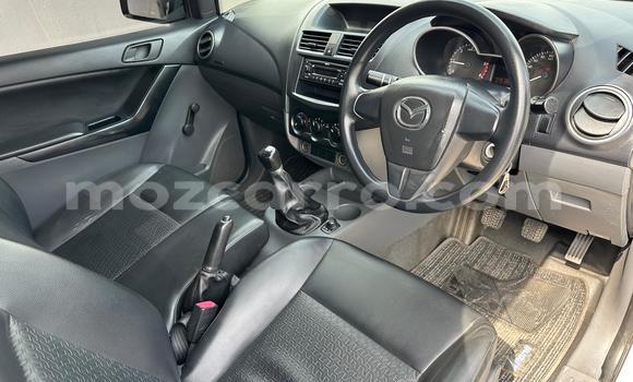 Comprar Usado Mazda BT-50 De outros Carro em Maputo em Maputo Comprar Usado Mazda BT-50 De outros Carro em Maputo em Maputo