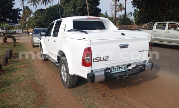 Buy Used Isuzu KB White Car in Maputo in Maputo Buy Used Isuzu KB White Car in Maputo in Maputo